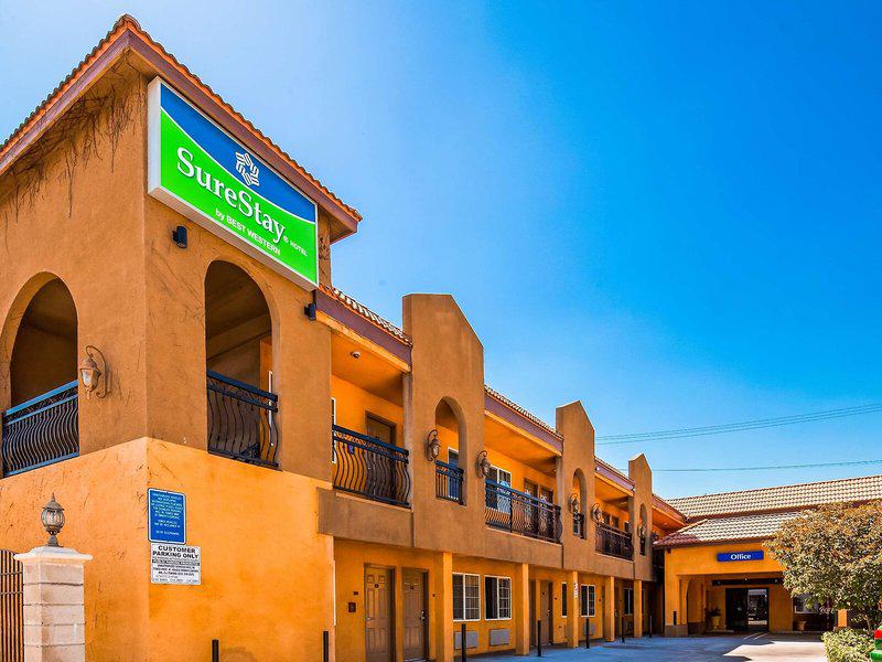 F0A2B9CEFA6941C14B680A87749B7098