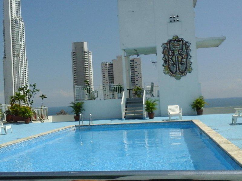 D13AF4A5E4E2F9B7AA64A1162440600A