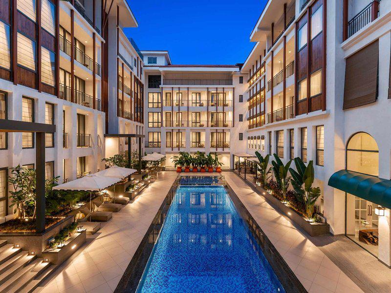 D6B89E00D4EBCAF0A343A13F5662D32E