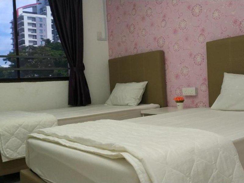 BF7782F1C9EAACBB71C73FB99E4AA8DE