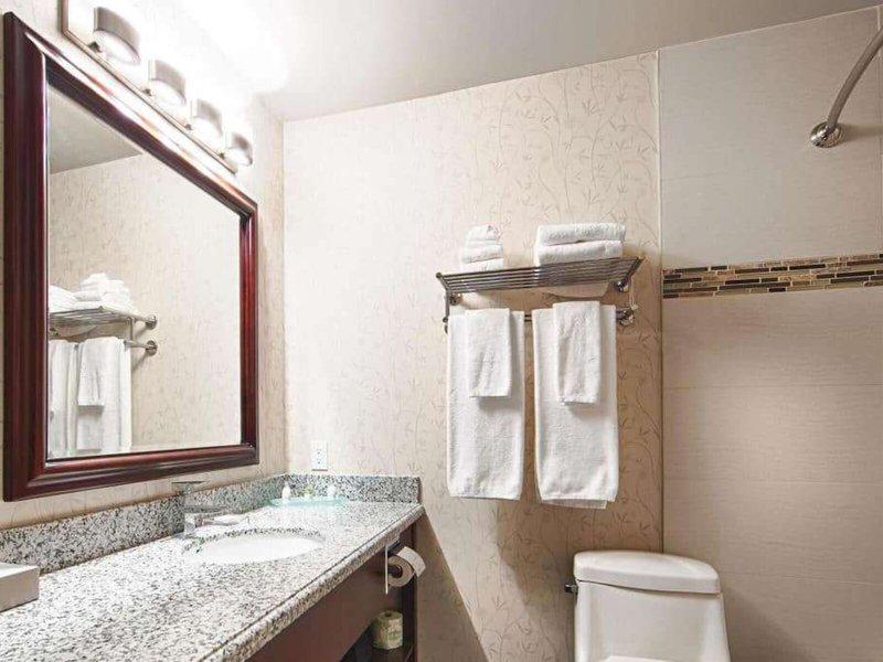 78CE1574F0343458224E2D799948AAFD