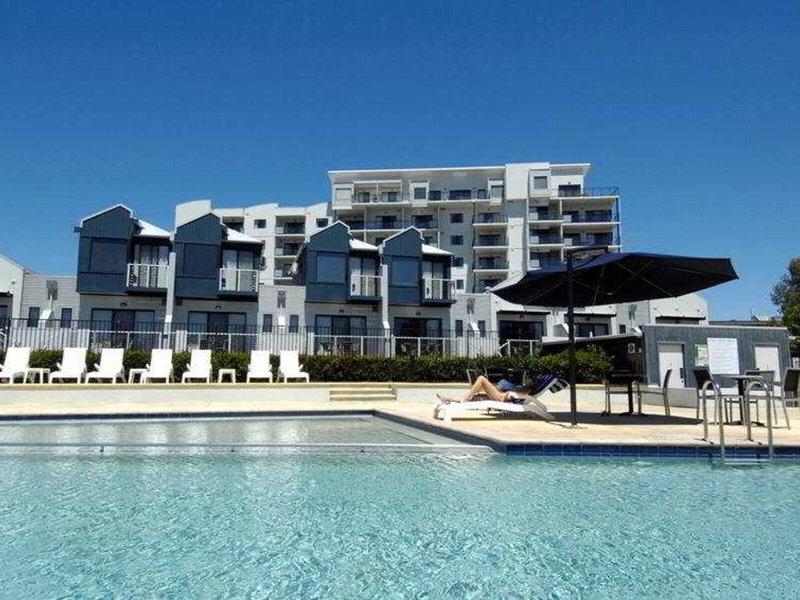 4D9683B524161D9326CD772D8CFC6C00