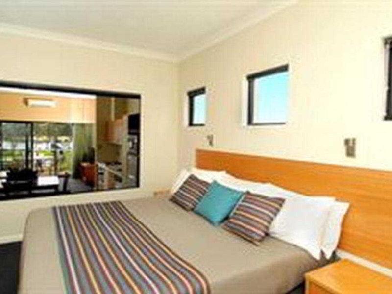 F116BFACC45BC38981D1524EBCCFAF4E