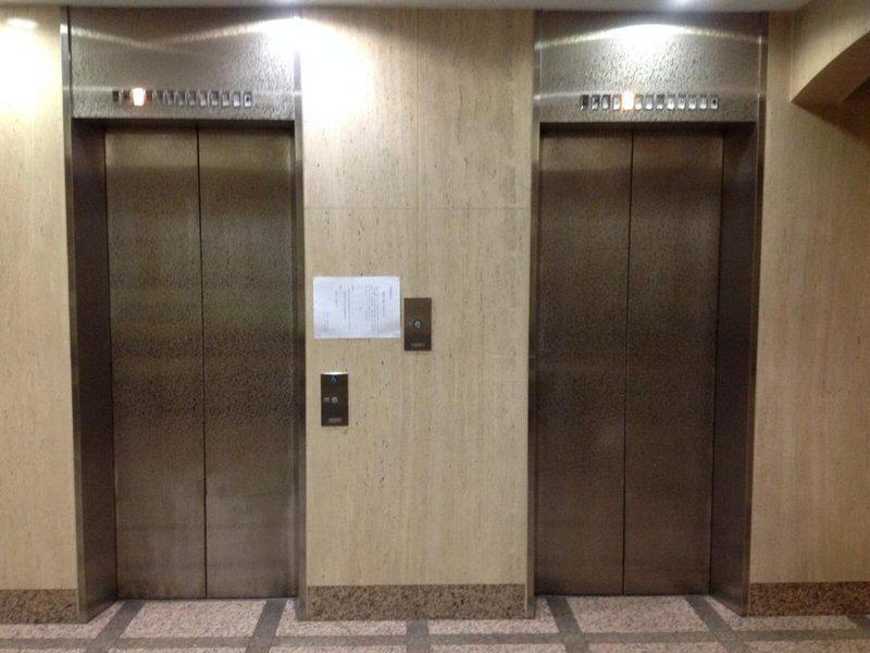 E261A6141E379A70E79CF5F3DB745D53