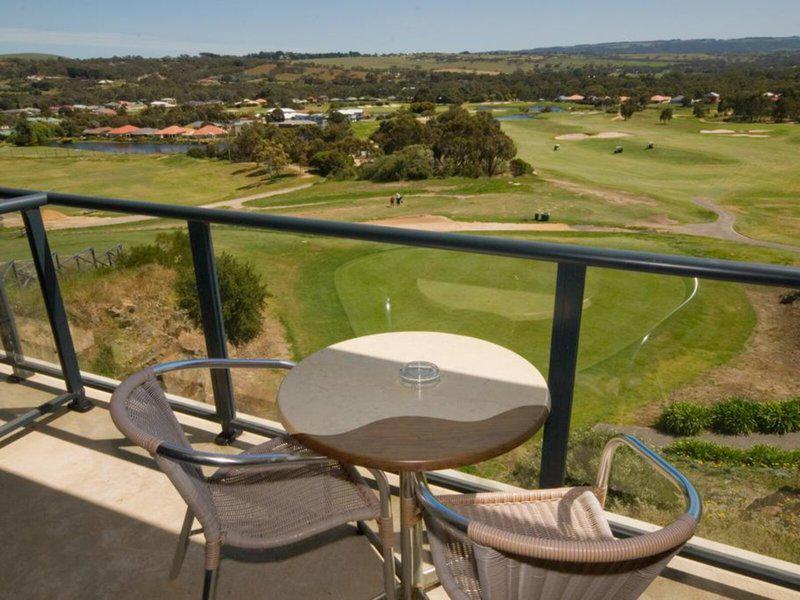 1812619856154EFA4FA84040ABA2710D