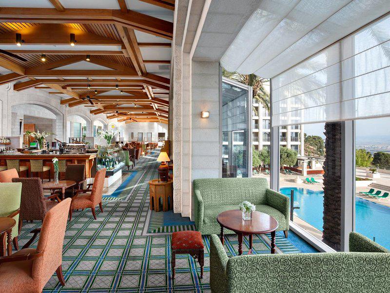 BD601C83A8441730F055FA5FE86D083F