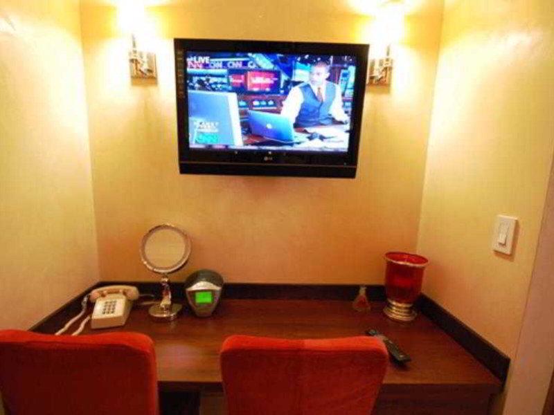 FB297E2ACD00CE4F304D0C5A317CA93C