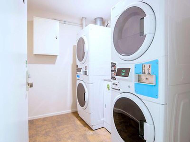 D23799983CAE57FB42E808839453FA58