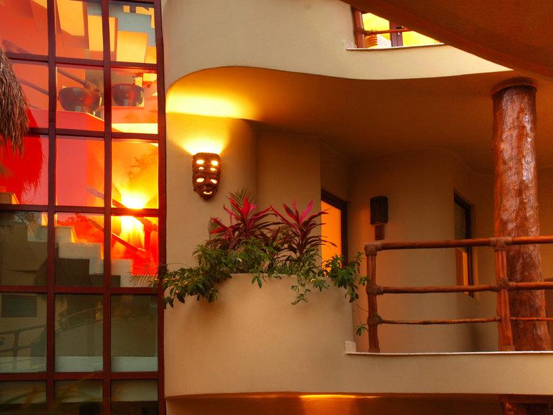 8943C9CD2A2B62A91CECCCF42A5709E7