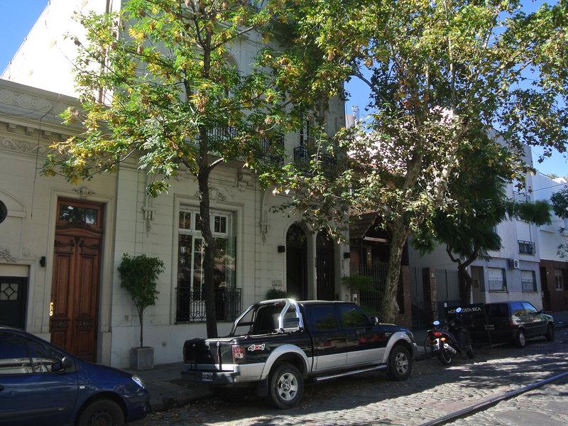 97691B933D6D47981CA856A925D40964