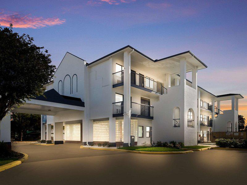 BF80AFA95BA4F4E0062DA9815B6A834E