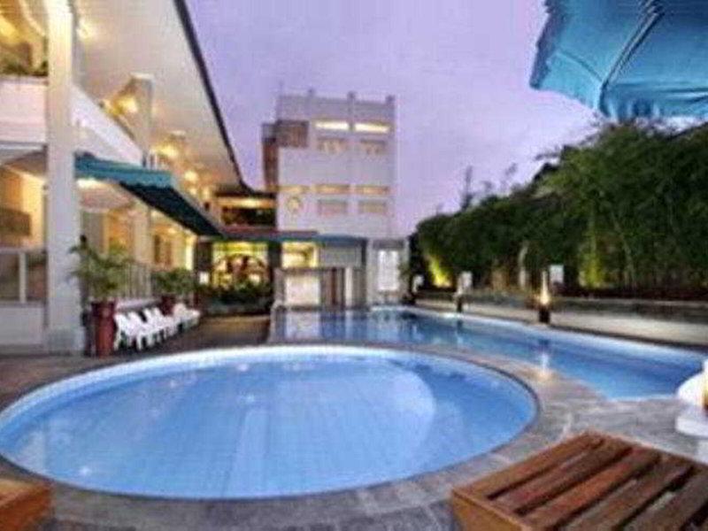 951BF9857BED79FAE73EBBC46855D205