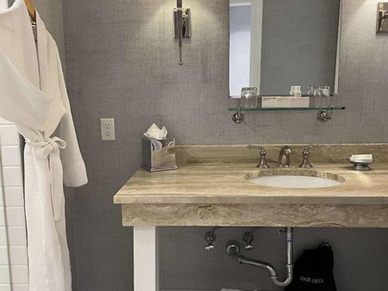 976127B06E42A834A77C706C06157DD9