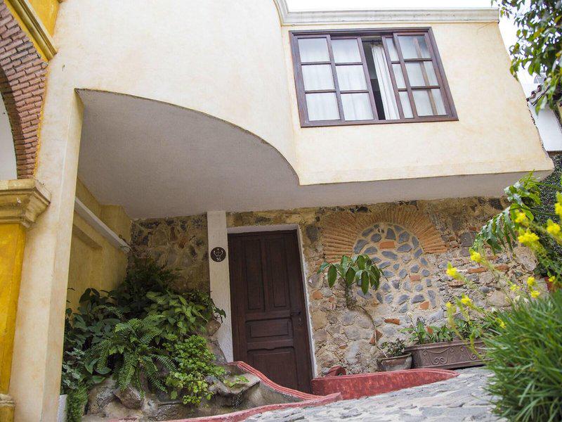 03D95B3174BC5677D3A7F907BB55D3E7