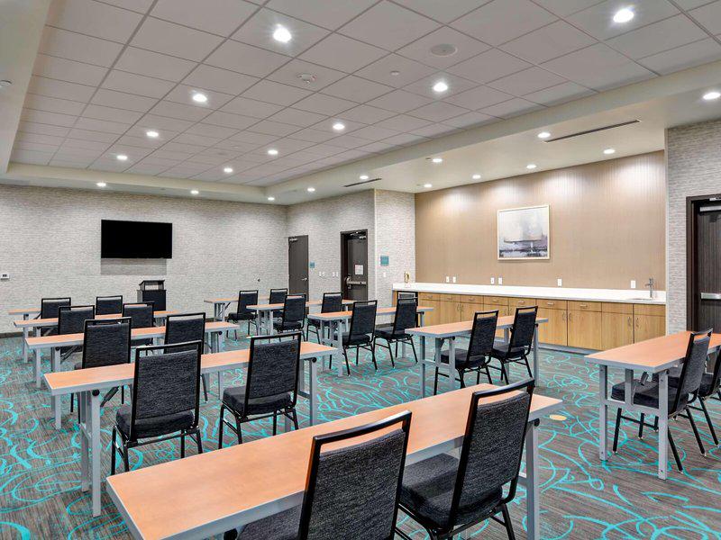 FC16E97CA5FA2A06263DBB43B781D3A7