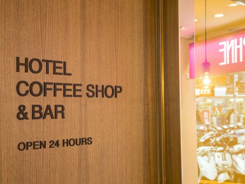 688AC00440DE8AA5B06F7E2514009112