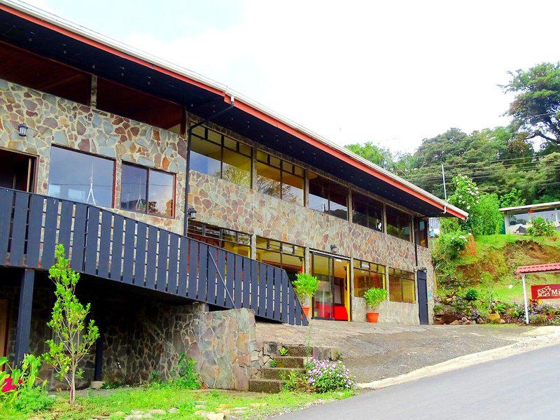 E5B8B48C32DDB3224D0D3276CA31B1BC