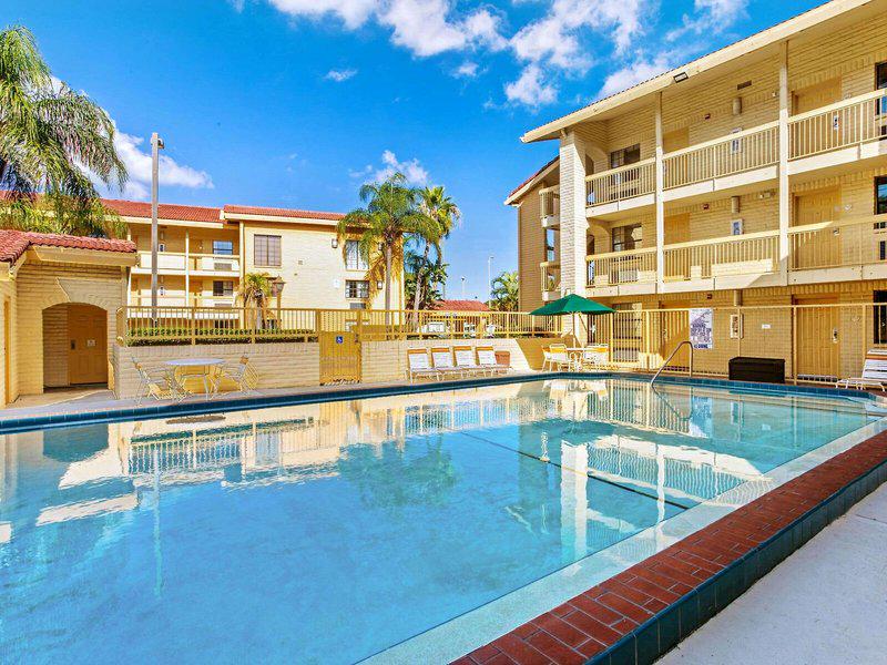 6D22DF5A0375AA372D92E456FF0A6B14