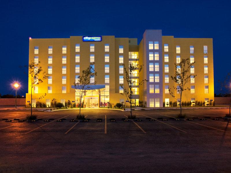 C5DE043AFEF51E2CAE32028AE28C2D02