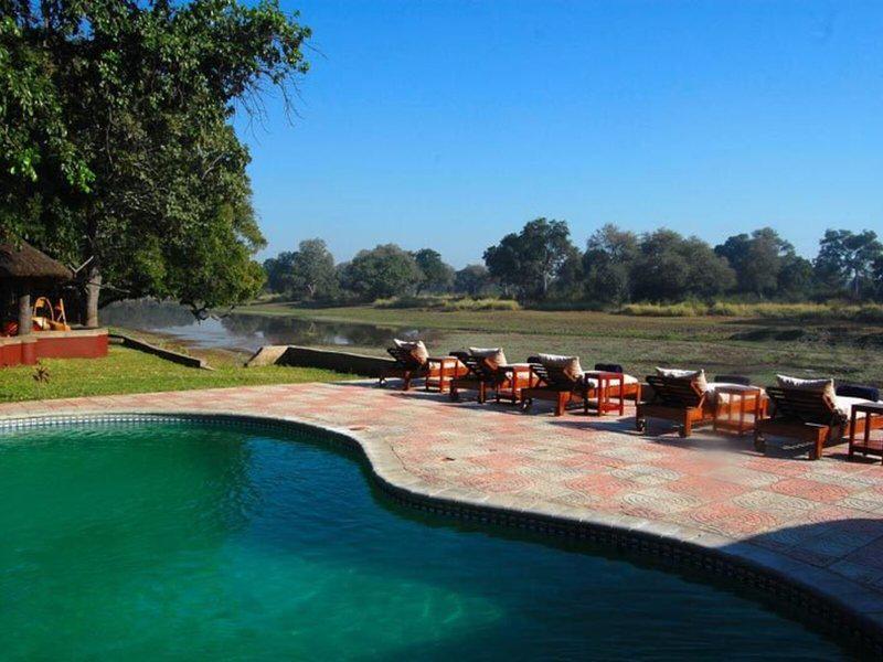 23C3941DC916CF75B133E68675402911