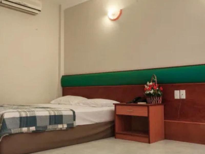 EFD4B267B5F8D472D2E5F19BA84EC9E2