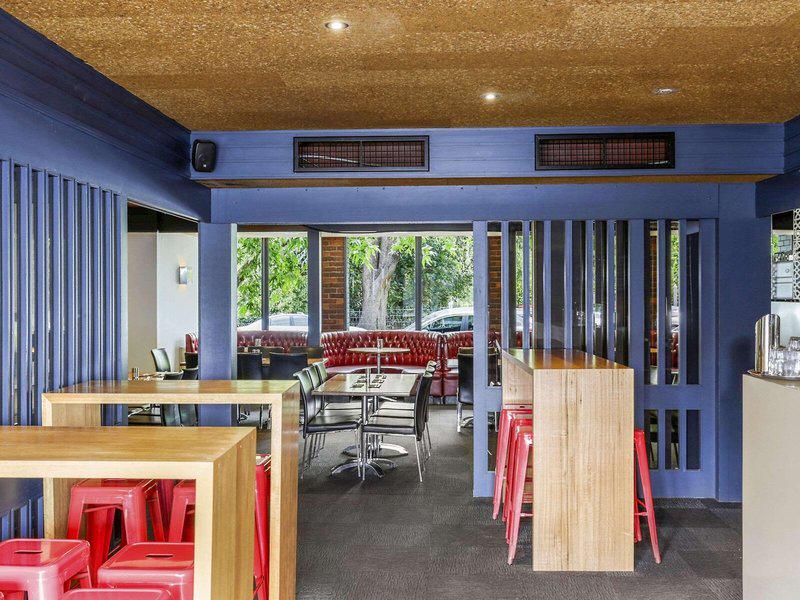 80CB0D218D8A494D71B15B6CA32C710A