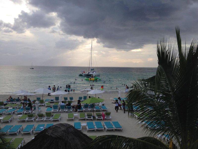 E58C6398B3E3E8896AB35B8C86BAFFD6