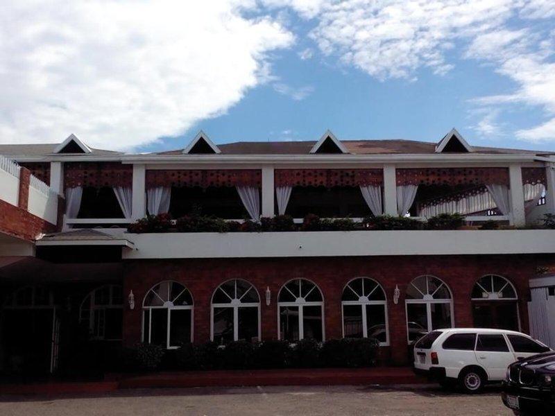 C553EF0A3A17A36CCC00E7497A26BD08