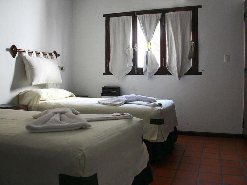 89E672314D99C84E16C437AC63F69A44