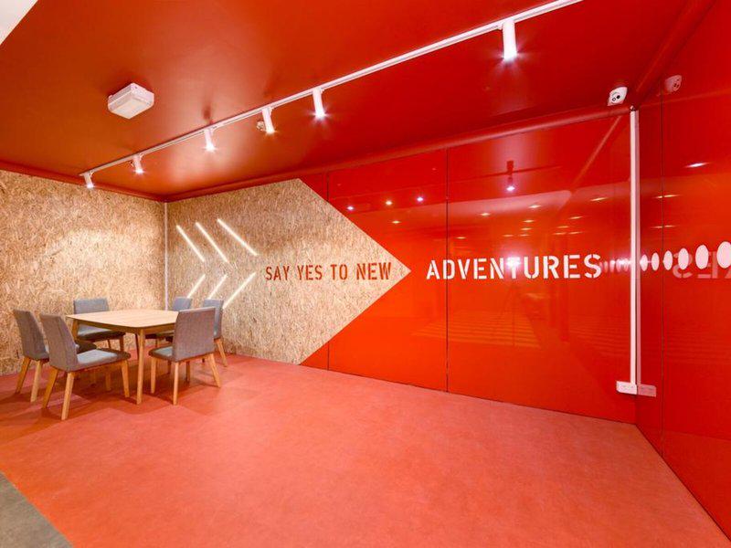 BCF0CC9B5D03741B89B836E7F7A8107B