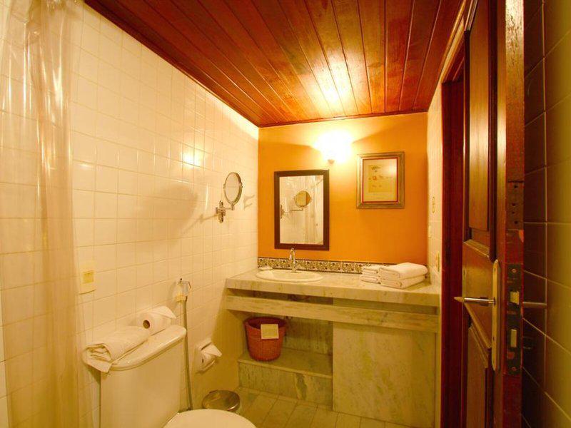 F0B3841C39890B10D5B1242268B5027B