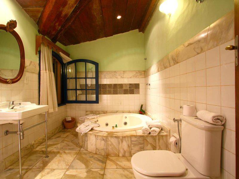 C7B4140ADF00B634BD6BCAC2A0F8E1CC