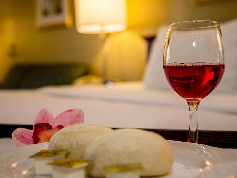 67288AAEF8C9A34AD8570EBA3385A89D