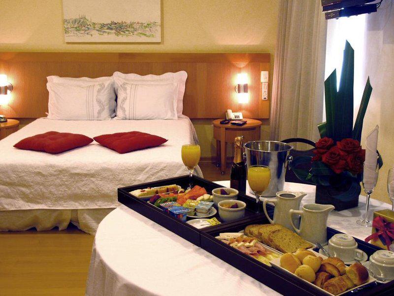 EF820AF9255D2341571567D5417F98F6