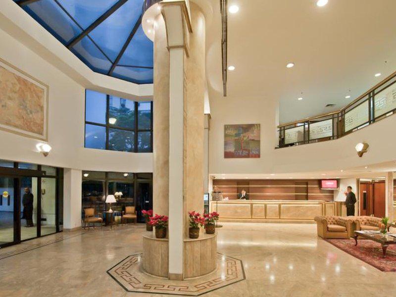 9FBC6FB1AE471543FD1C05C7A40B9A04