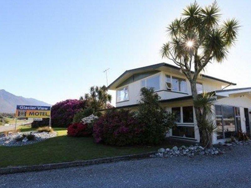 DBE88DFE6C36F20A055E24F861766CB3