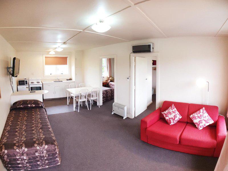 F8D66D6DE7B35239FF4B9FD9186F45E5