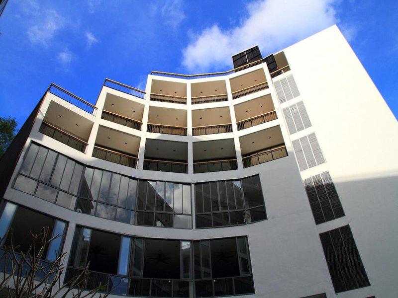 550A17B247B42BC6267E30BC8AFC1512