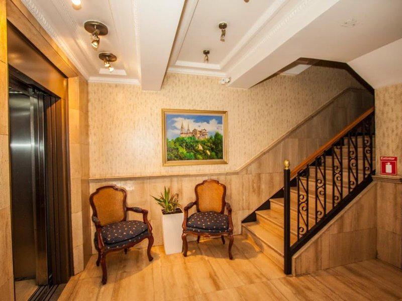 21DAF2F16974C28A17CD1FDAF163A52E