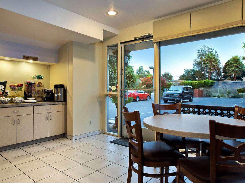 5E9D001798AAD65151BCAC5E413AC4AE