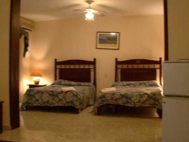 53670D4F409836DC533D2575349A0B25