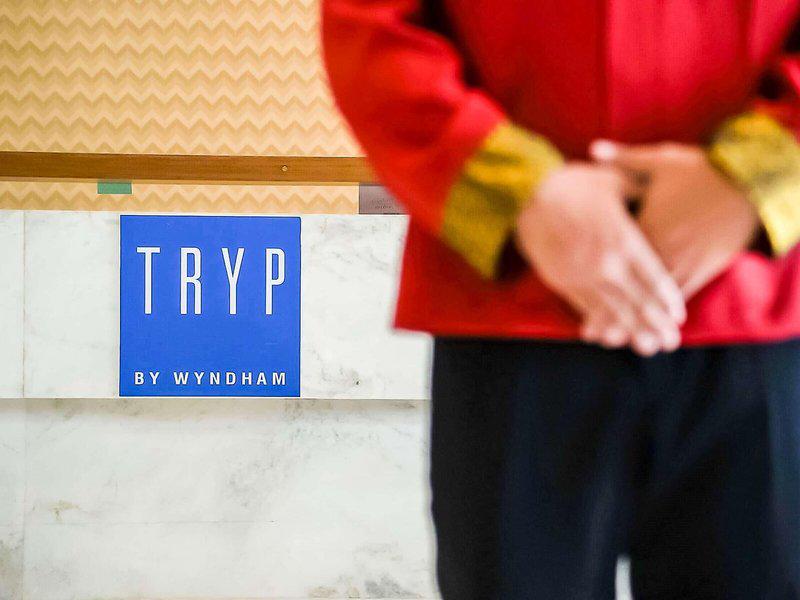 9877D05FB2200ECF51727C36F730FBDA