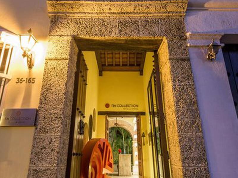 BA8CEBC4CA41792D9795BDC28590E137