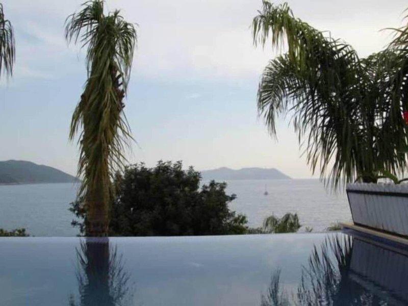 18213B8FF006A124ED8B727FBB6F041F