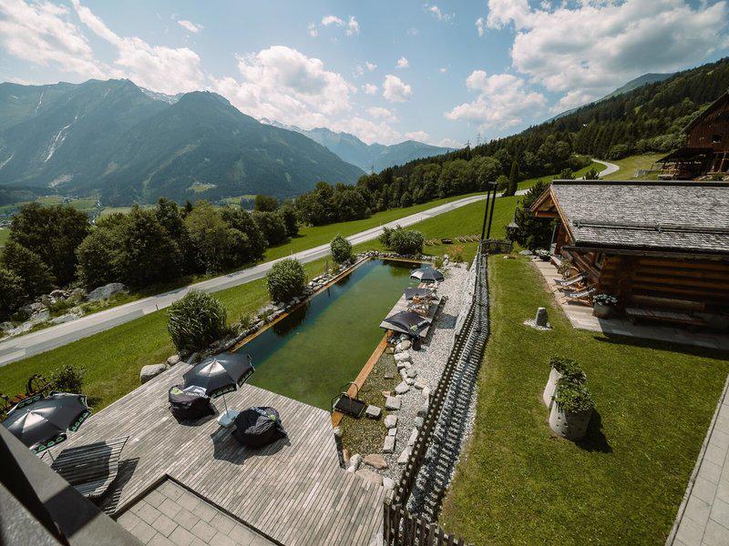 AB8B9107B2FD7214AC647E3B97A70183