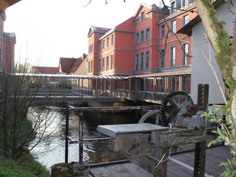 4C0AA560EF3C360084AB9FEB4AF9718C