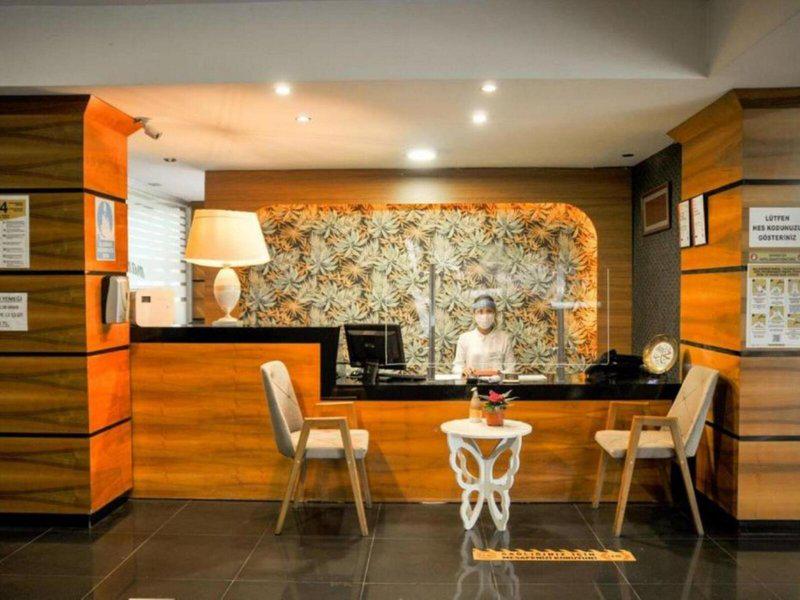 EEFAAA2165F121198A53E86C257A7B99