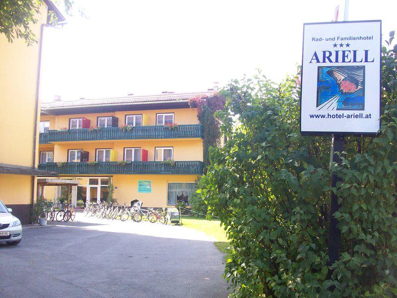 9A380E6774545DFAD585396A23D95B96