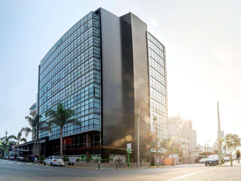 C2E97E00111802C35DDBC0A01E5B0E9C