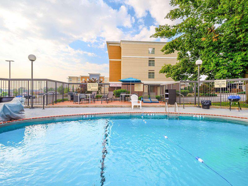 77DB8002100B56DAC481056F4F42B9BD